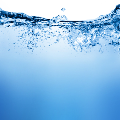 L'eau, le plus efficace des soins capillaires 